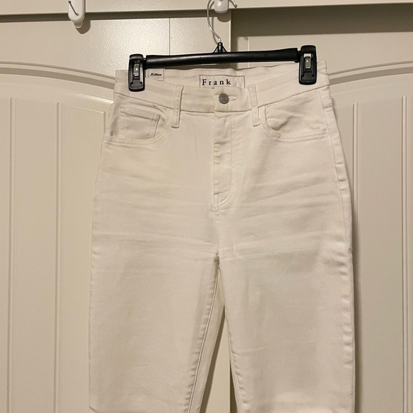 Frank & Eileen Killian Crop Flare Jeans in White high rise 
Like new size 27 - Picture 5 of 12